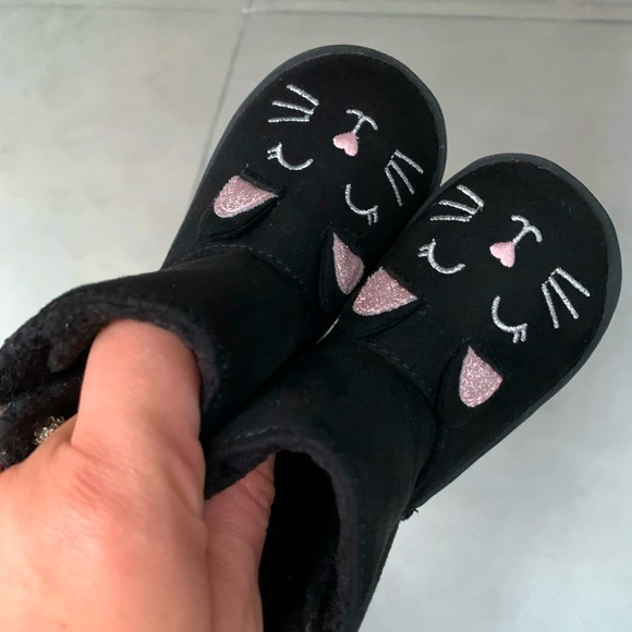 Cutest Baby Boots - Picture 2 of 5